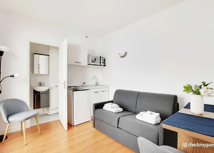 Cosy 2p Parc Expositions 15eme Arr 5 *